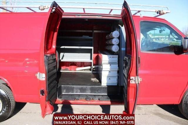 Photo of 2017 Cardinal Red GMC Savana 3500