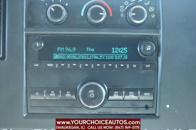 Photo of 2017 Cardinal Red GMC Savana 3500