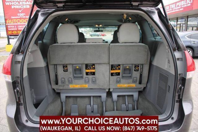 Photo of 2012 Predawn Gray Mica Toyota Sienna