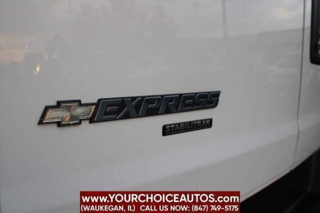 Photo of 2016 Summit White Chevrolet Express 2500
