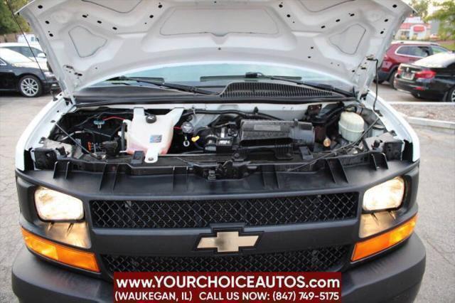 Photo of 2016 Summit White Chevrolet Express 2500