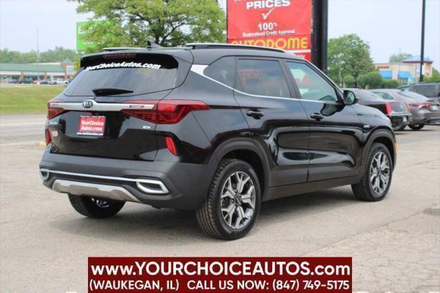 Photo of 2021 Cherry Black Kia Seltos