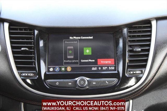 Photo of 2018 Silver Ice Metallic Chevrolet Trax