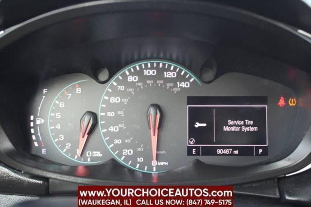 Photo of 2018 Silver Ice Metallic Chevrolet Trax
