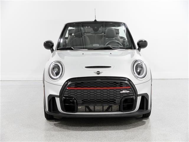 Photo of 2023 White Silver Metallic MINI Convertible