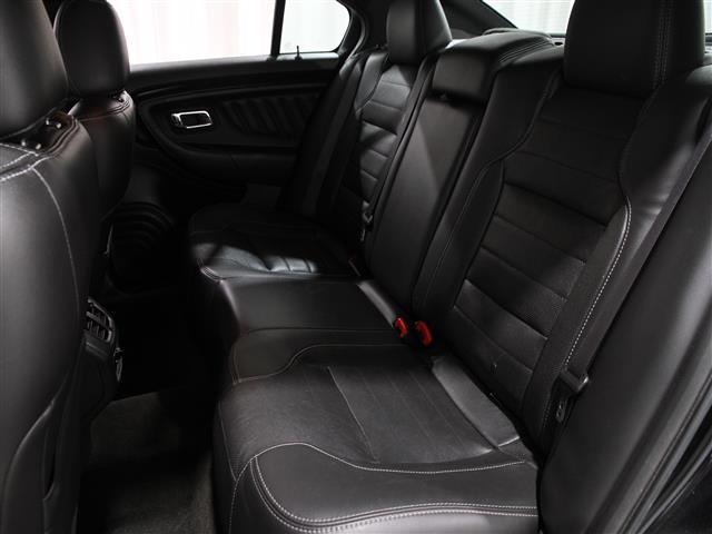 Photo of 2015 TUXEDO BLACK METALLIC Ford Taurus