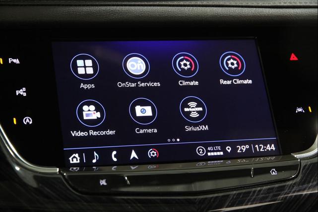 Photo of 2025 ARGENT SILV MET Cadillac XT6