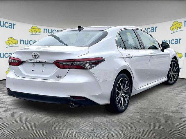 Photo of 2023 Wind Chill Pearl Toyota Camry