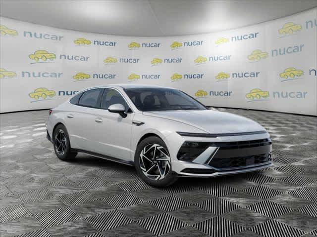Photo of 2026 White Hyundai SONATA