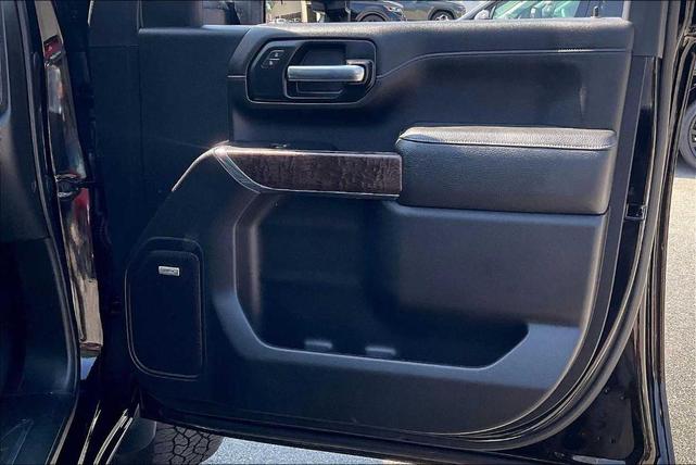 Photo of 2023 Onyx Black GMC Sierra 2500