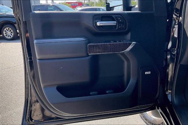 Photo of 2023 Onyx Black GMC Sierra 2500