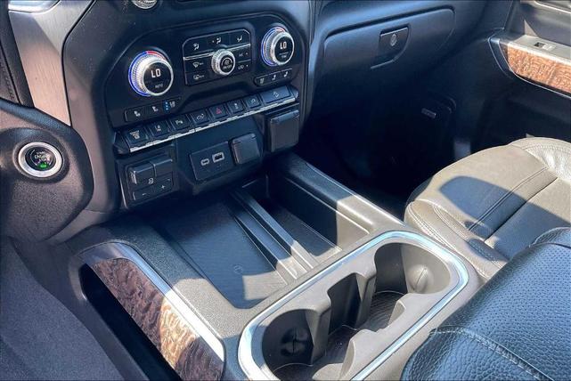 Photo of 2023 Onyx Black GMC Sierra 2500