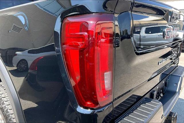 Photo of 2023 Onyx Black GMC Sierra 2500