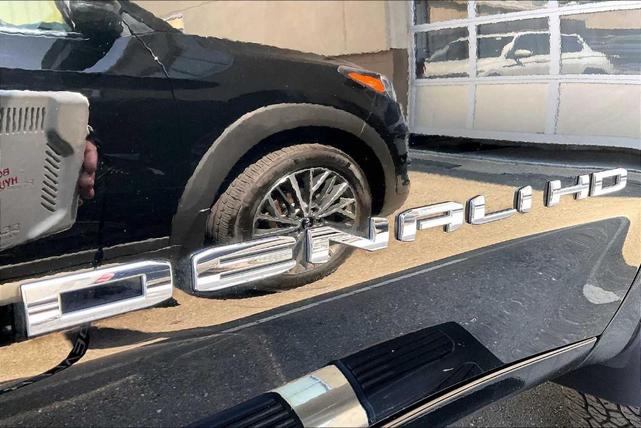 Photo of 2023 Onyx Black GMC Sierra 2500