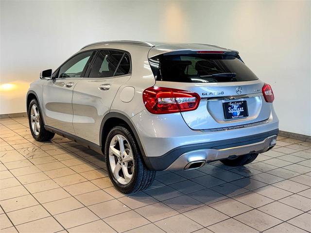 Photo of 2018 Gray Mercedes-Benz GLA 250