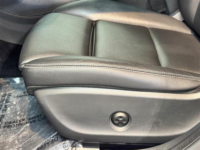 Photo of 2018 Gray Mercedes-Benz GLA 250