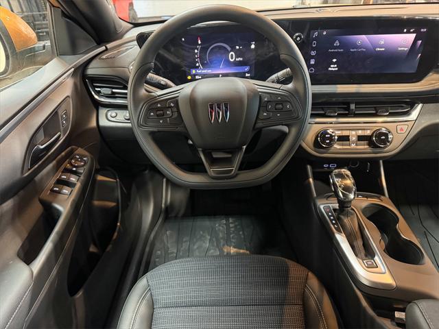 Photo of 2025 Copper Ice Metallic Buick Envista