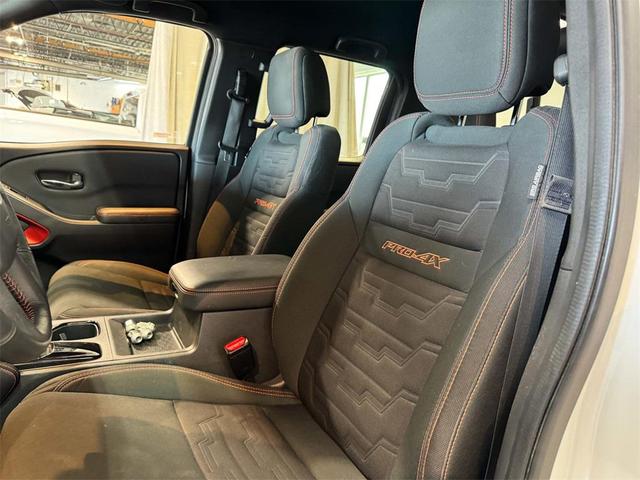 Photo of 2023 Glacier White Nissan Frontier