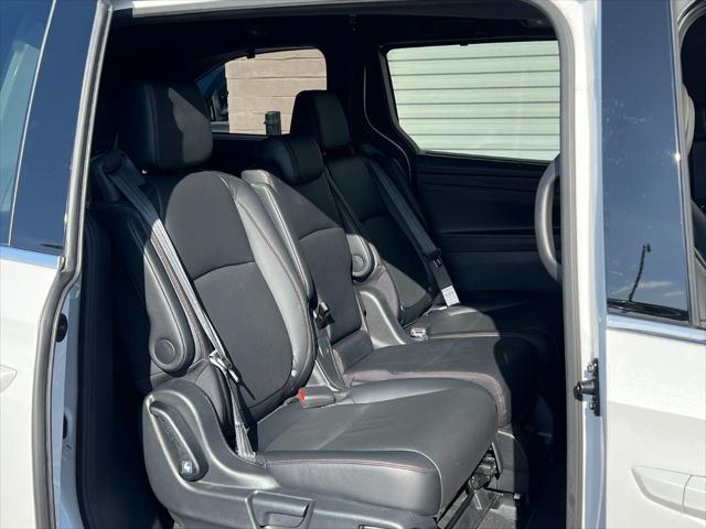 Photo of 2023 White Honda Odyssey