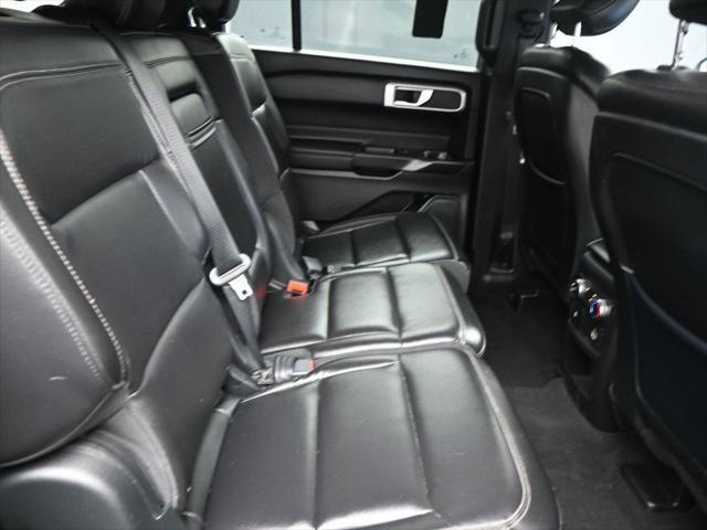 Photo of 2020 ATLAS BLUE METALLIC Ford Explorer