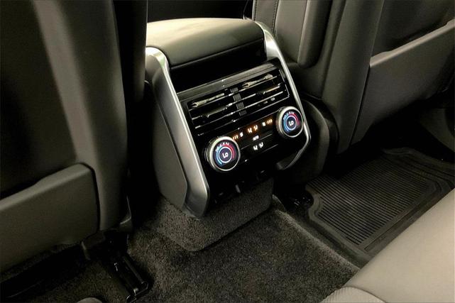 Photo of 2023 White Land Rover Range Rover