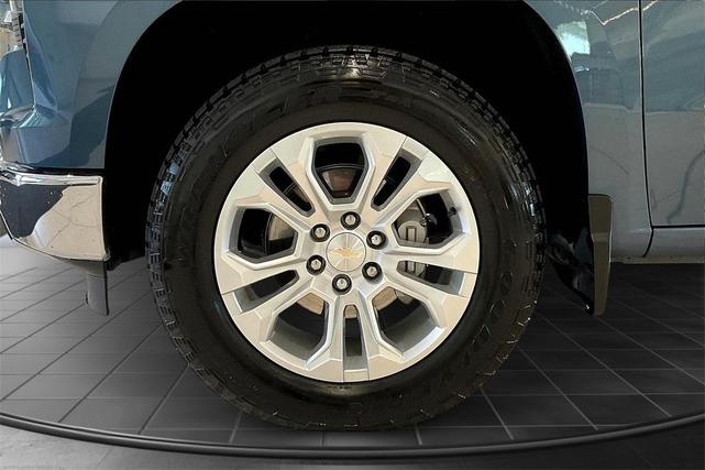 Photo of 2024 Lakeshore Blue Metallic Chevrolet Silverado 1500