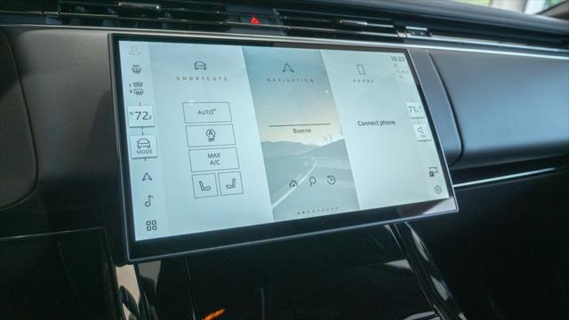 Photo of 2025 Gray Land Rover Range Rover Sport