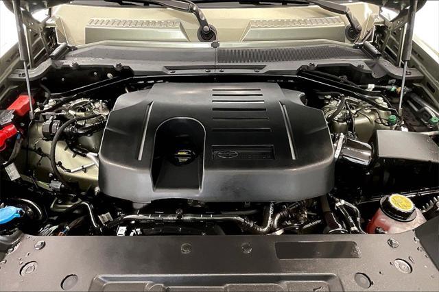 Photo of 2023 Pangea Green Metallic Land Rover Defender