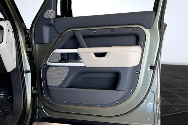 Photo of 2023 Pangea Green Metallic Land Rover Defender