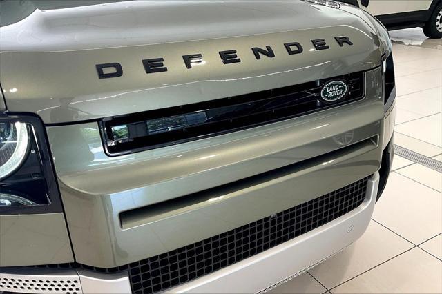 Photo of 2023 Pangea Green Metallic Land Rover Defender