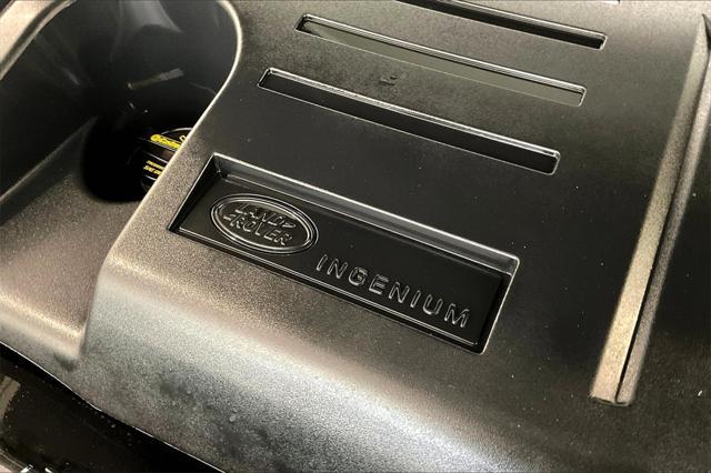 Photo of 2023 Pangea Green Metallic Land Rover Defender