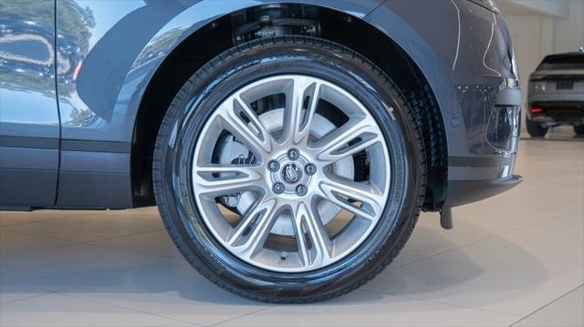 Photo of 2026 Varesine Blue Metallic Land Rover Range Rover Velar