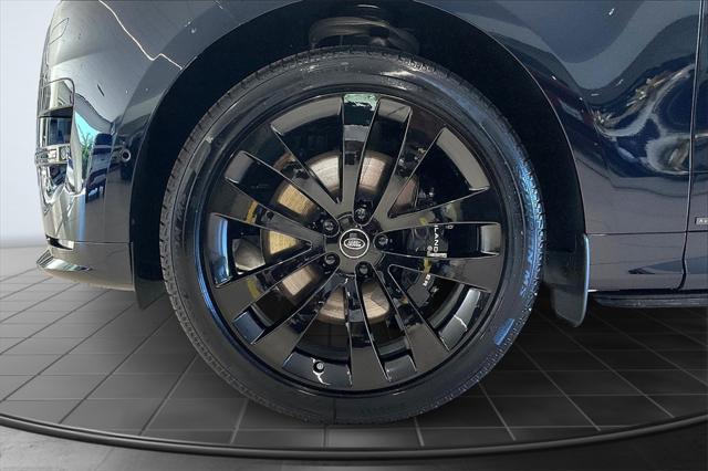 Photo of 2025 Blue Land Rover Range Rover Sport
