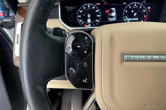Photo of 2021 White Land Rover Range Rover
