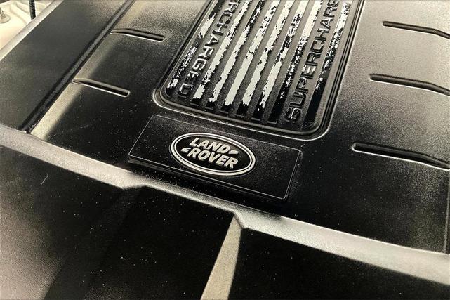 Photo of 2021 White Land Rover Range Rover
