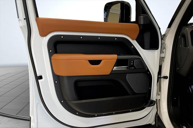 Photo of 2024 Fuji White Land Rover Defender