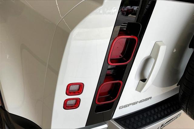 Photo of 2025  Land Rover Defender