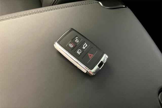 Photo of 2025  Land Rover Defender