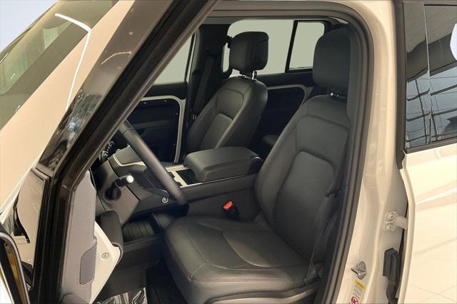 Photo of 2025  Land Rover Defender