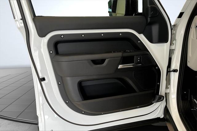 Photo of 2025  Land Rover Defender