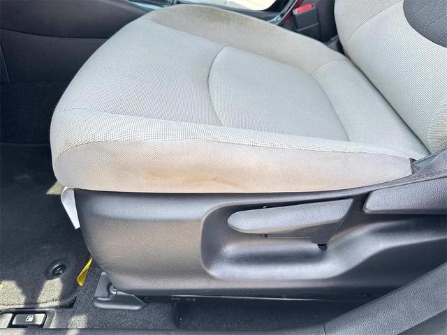 Photo of 2022 White Toyota Corolla