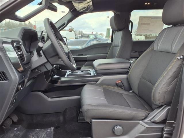Photo of 2025 Oxford White Ford F-150
