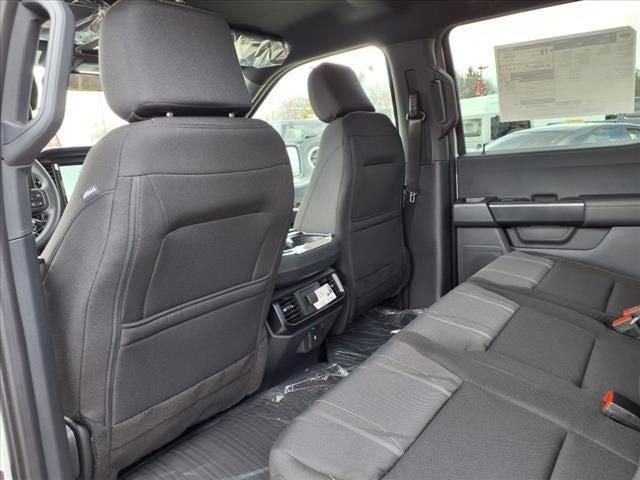Photo of 2025 Oxford White Ford F-150