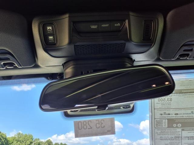 Photo of 2025 Granite Crystal Clearcoat Metallic Jeep Wrangler