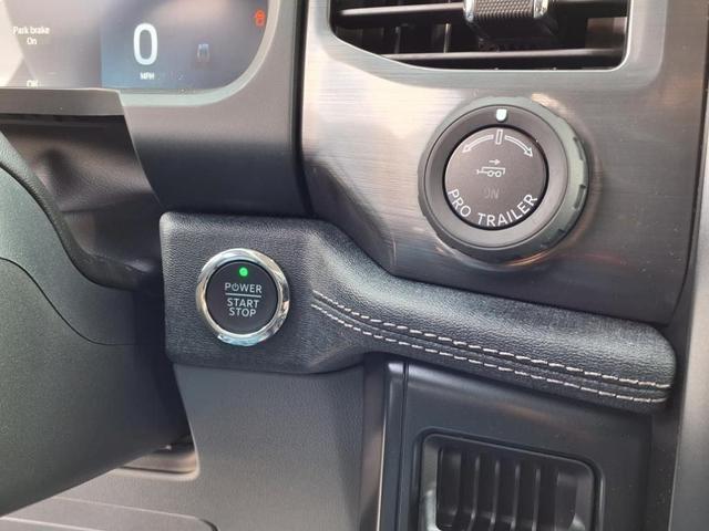 Photo of 2025 White Ford F-150 Lightning
