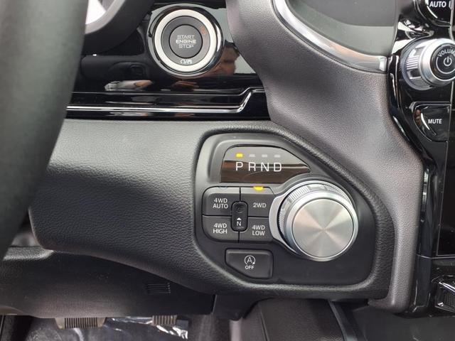 Photo of 2025 Bright White Clearcoat RAM 1500