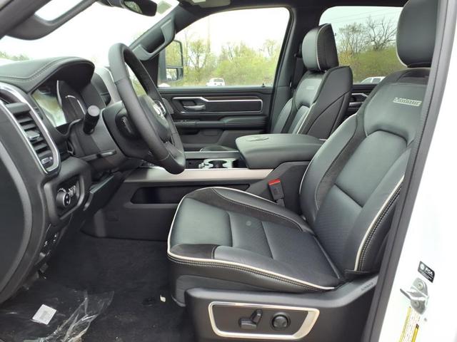 Photo of 2025 Bright White Clearcoat RAM 1500