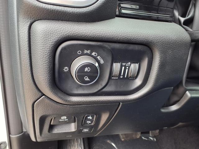 Photo of 2025 Bright White Clearcoat RAM 1500