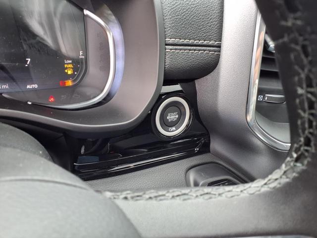 Photo of 2025 Bright White Clearcoat RAM 1500