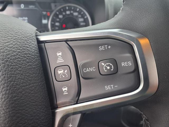 Photo of 2025 Granite Crystal Clearcoat Metallic RAM 2500